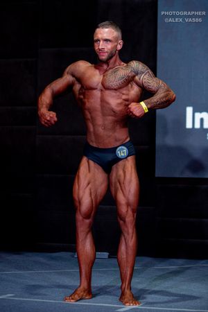 CLASSIC PHYSIQUE-НОВИЧКИ